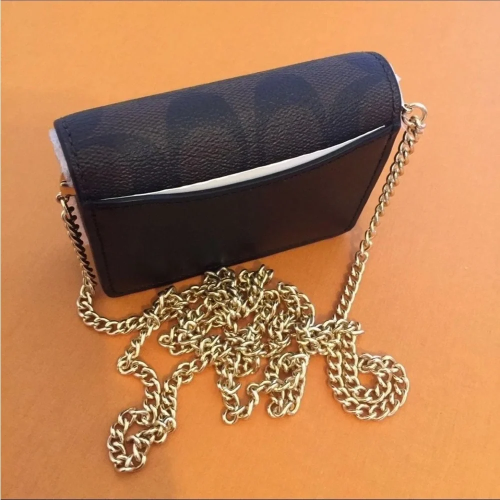 ❤️❤️❤️NEW Coach mini wallet on a chain+detachable chain strap ❤️❤️❤️ - Picture 2 of 11